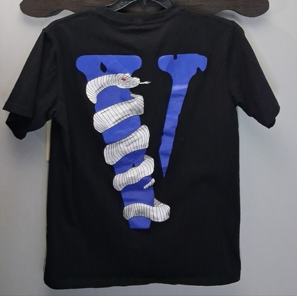 Vlone Authentic Black ,White & Blue Snake Streetwear Unisex Graphic Tee Size L - Picture 2 of 10